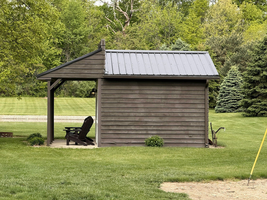 Abri de jardin en bois ou en métal : lequel choisir ?